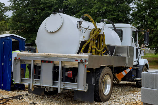 Best Restroom trailer rental cost  in Fulton, MO